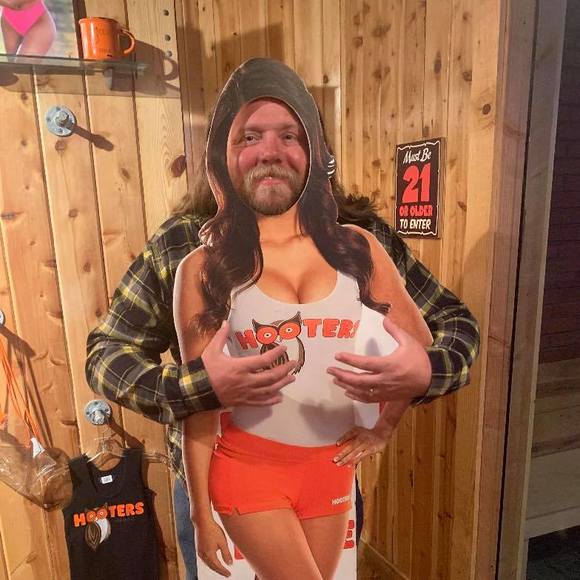 Meet your Posher, Christopher - Picture 1 of 1